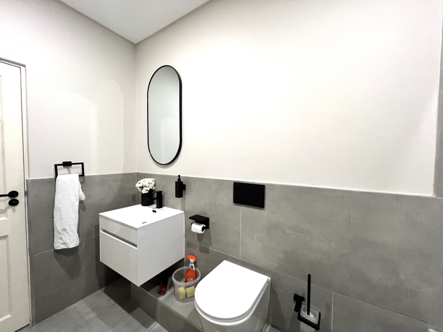 To Let 2 Bedroom Property for Rent in Sandown Western Cape